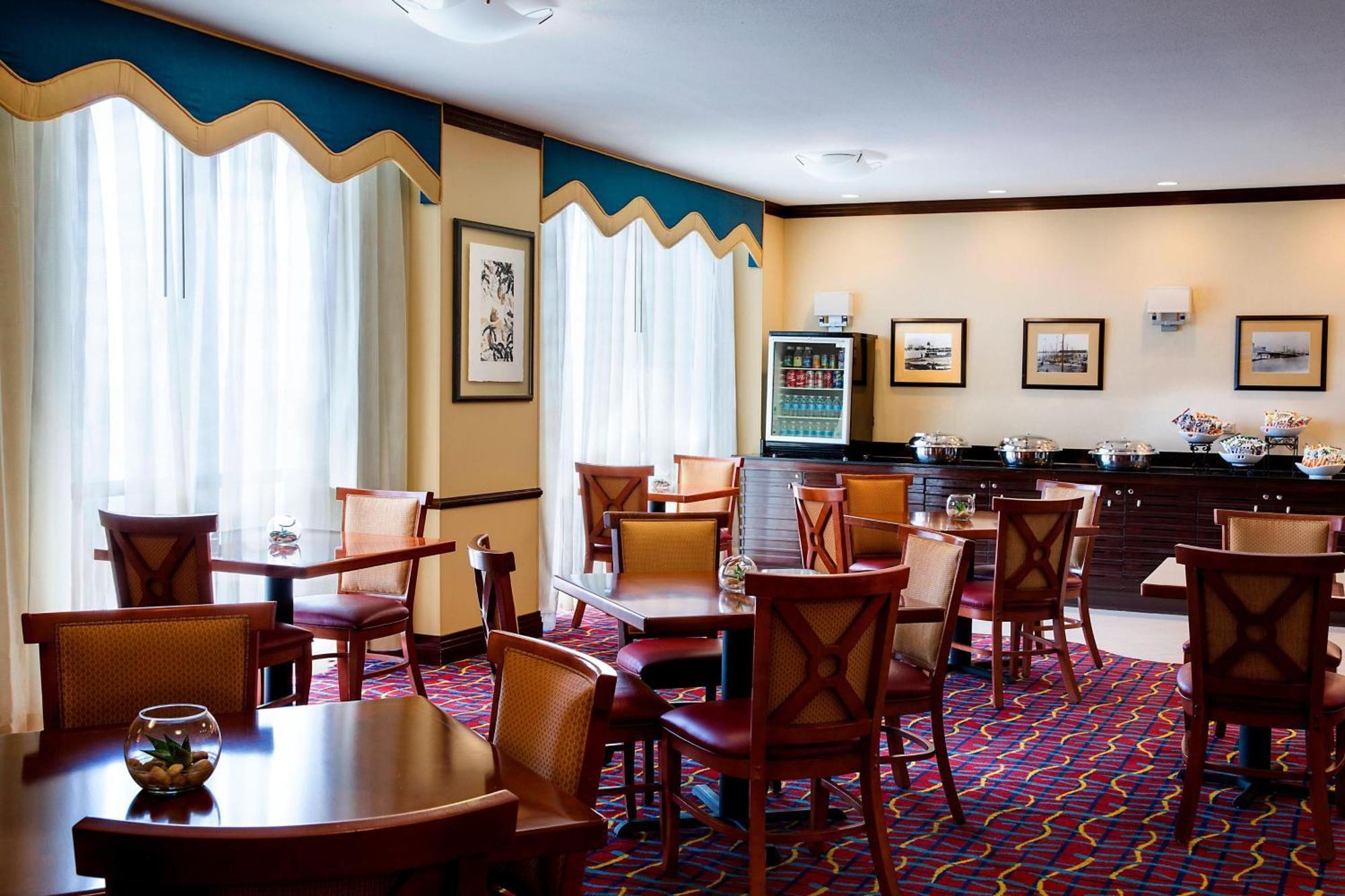 Renaissance Mobile Riverview Plaza Hotel Zewnętrze zdjęcie